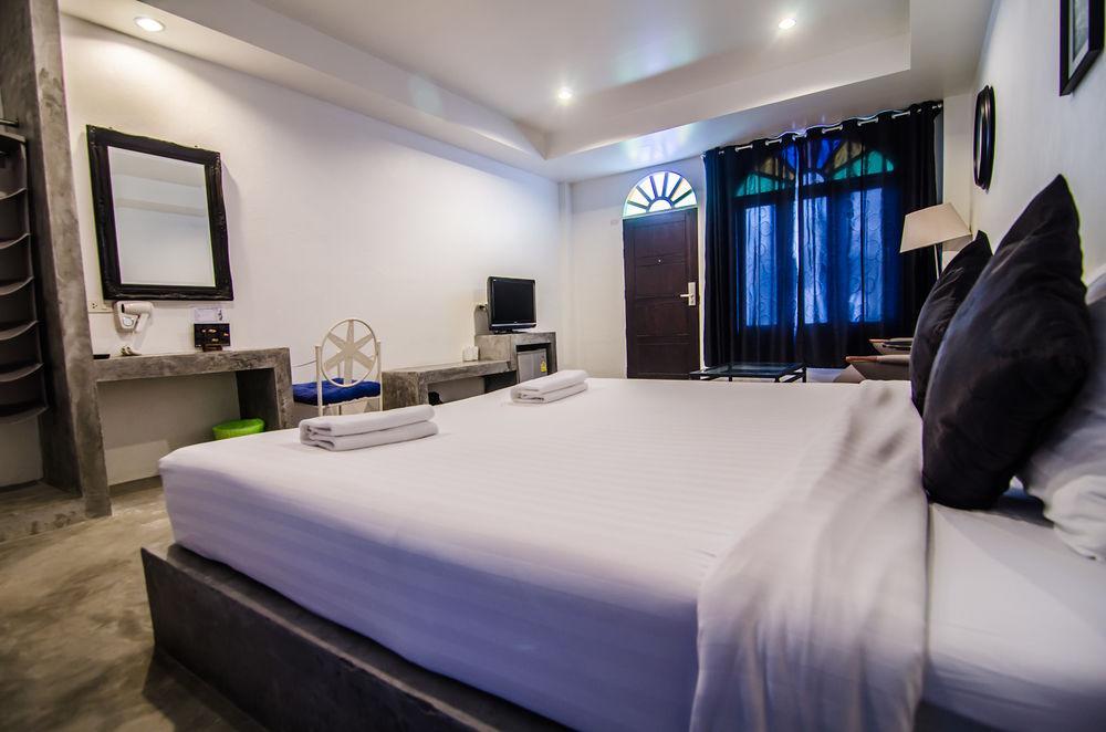 Chic Boutique Hotel Phuket Eksteriør bilde