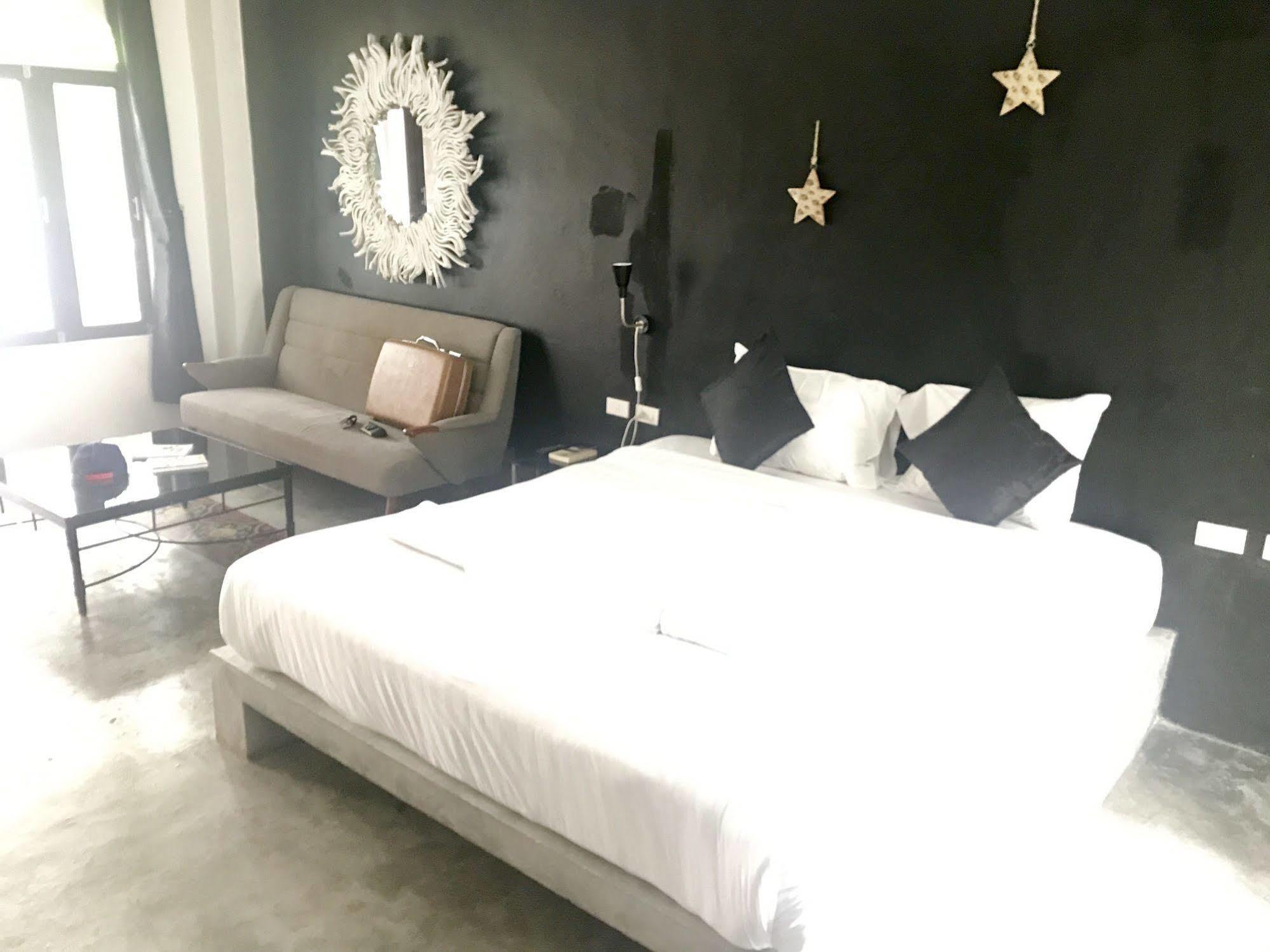 Chic Boutique Hotel Phuket Eksteriør bilde